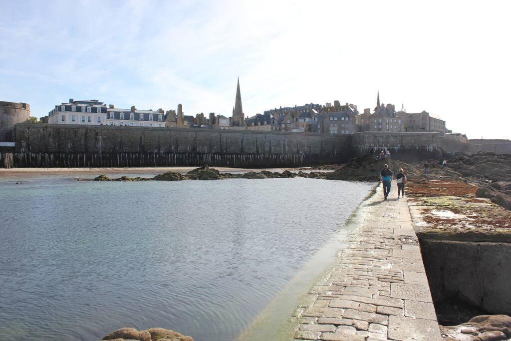 Escapade Romantique Et Gourmande-St Malo, Mer 150M Saint-Malo Bagian luar foto